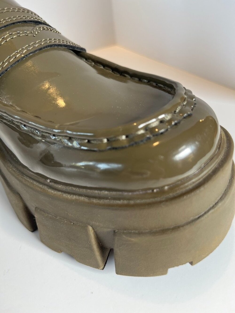 Aldo Bigstrut Bigshow Lug Sole Loafer 7.5 Olive Green Patent Chunky Platform - Picture 7 of 9